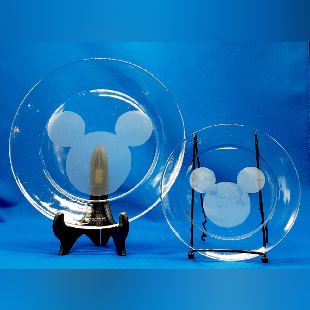 Hand Etched Glass Mickey and Minnie Mouse Dinner Set- set for 2